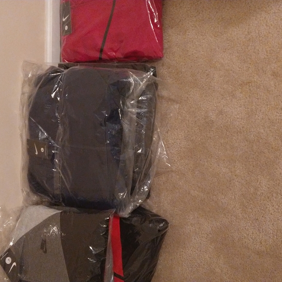 Nike jogger Suit - Picture 7 of 7